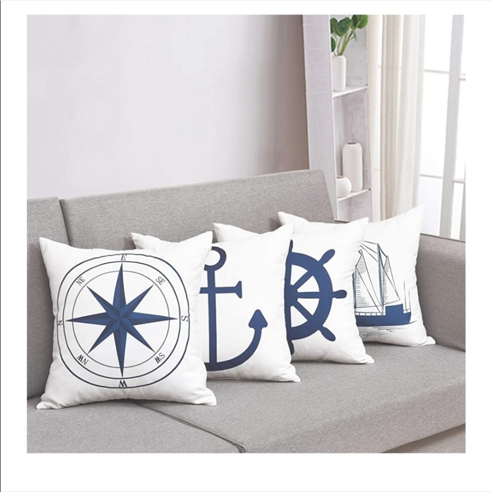 🆕️ Set of 4 Decorative Cushion Cover